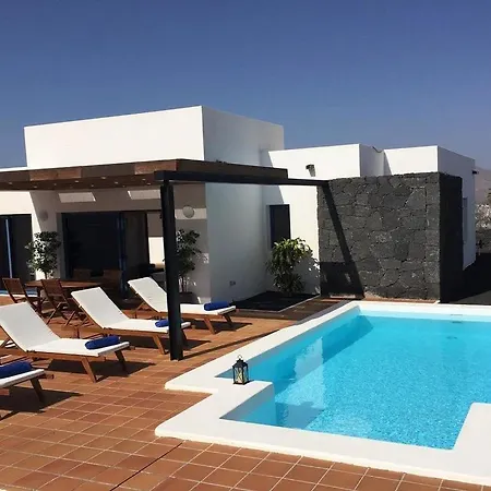 Miramar A6 Beautiful Playa Blanca With Private Heated Pool Wifi Playa Blanca (Lanzarote)